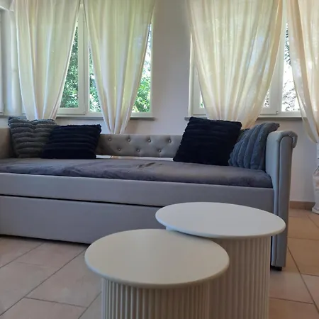 Blu Apartment *